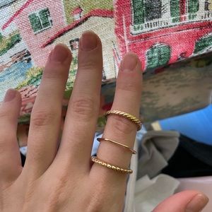 Gold ring set